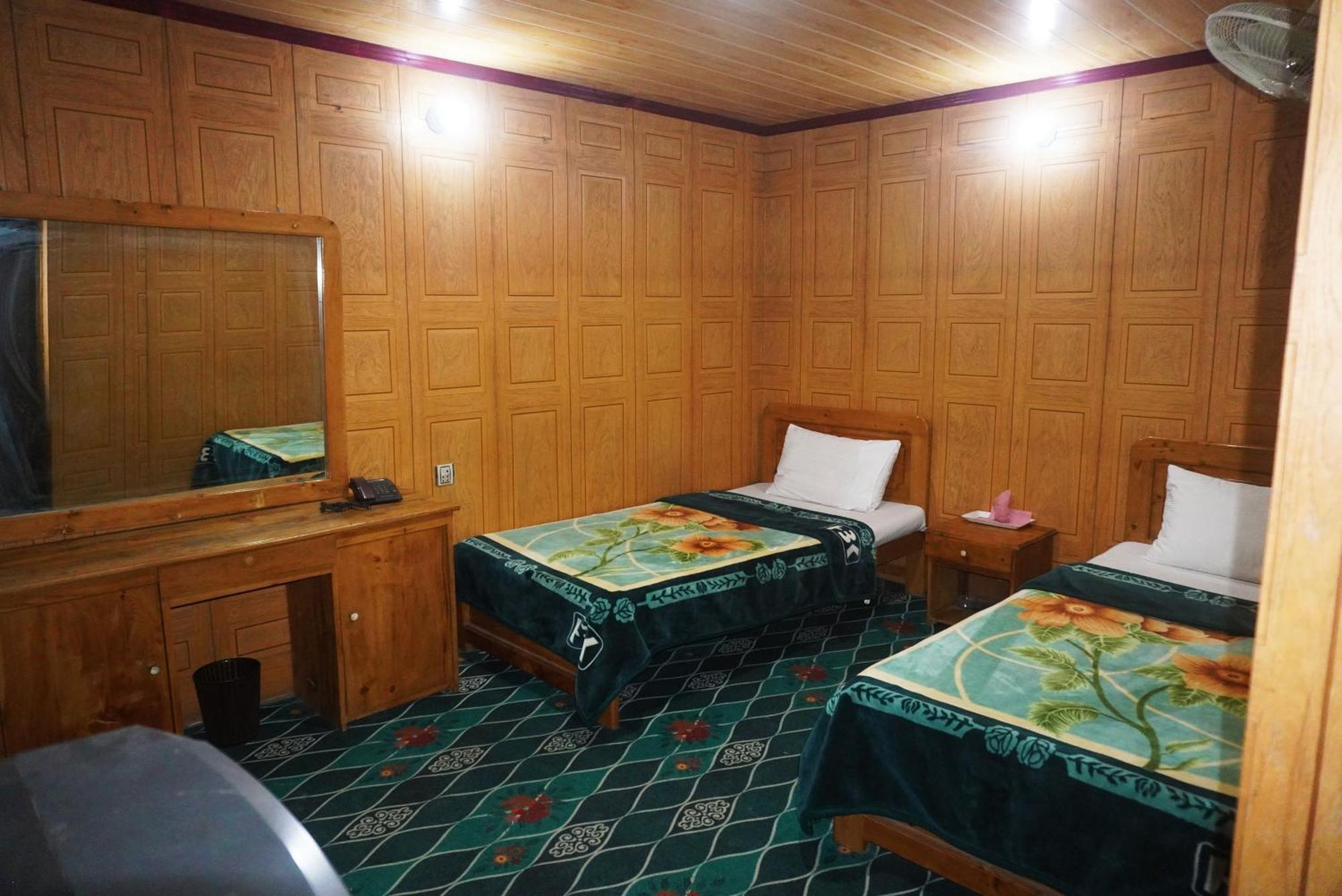 Hotel Dewanekhas Skardu Exterior photo
