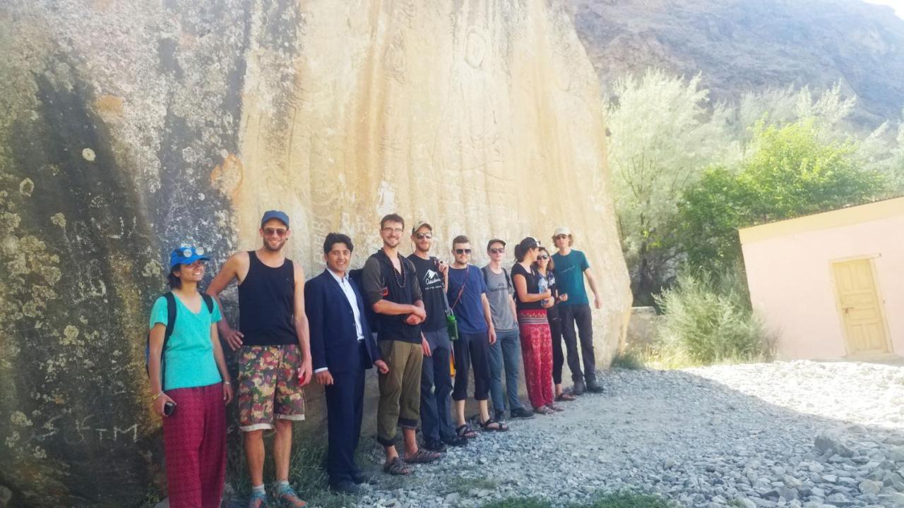 Hotel Dewanekhas Skardu Exterior photo